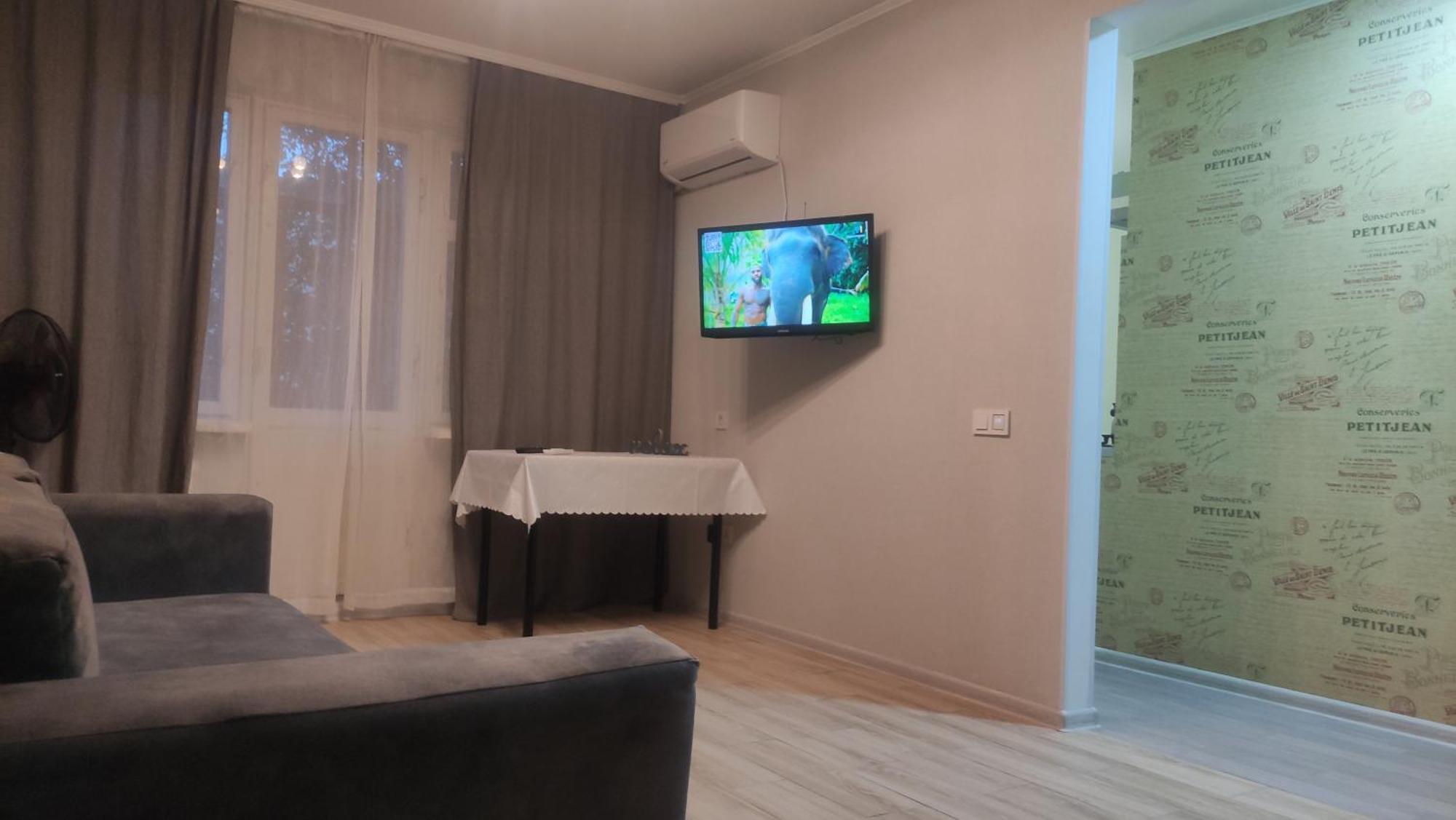 Apartment Near City Center On Peremohy Avenue 46 Csernyihiv Kültér fotó