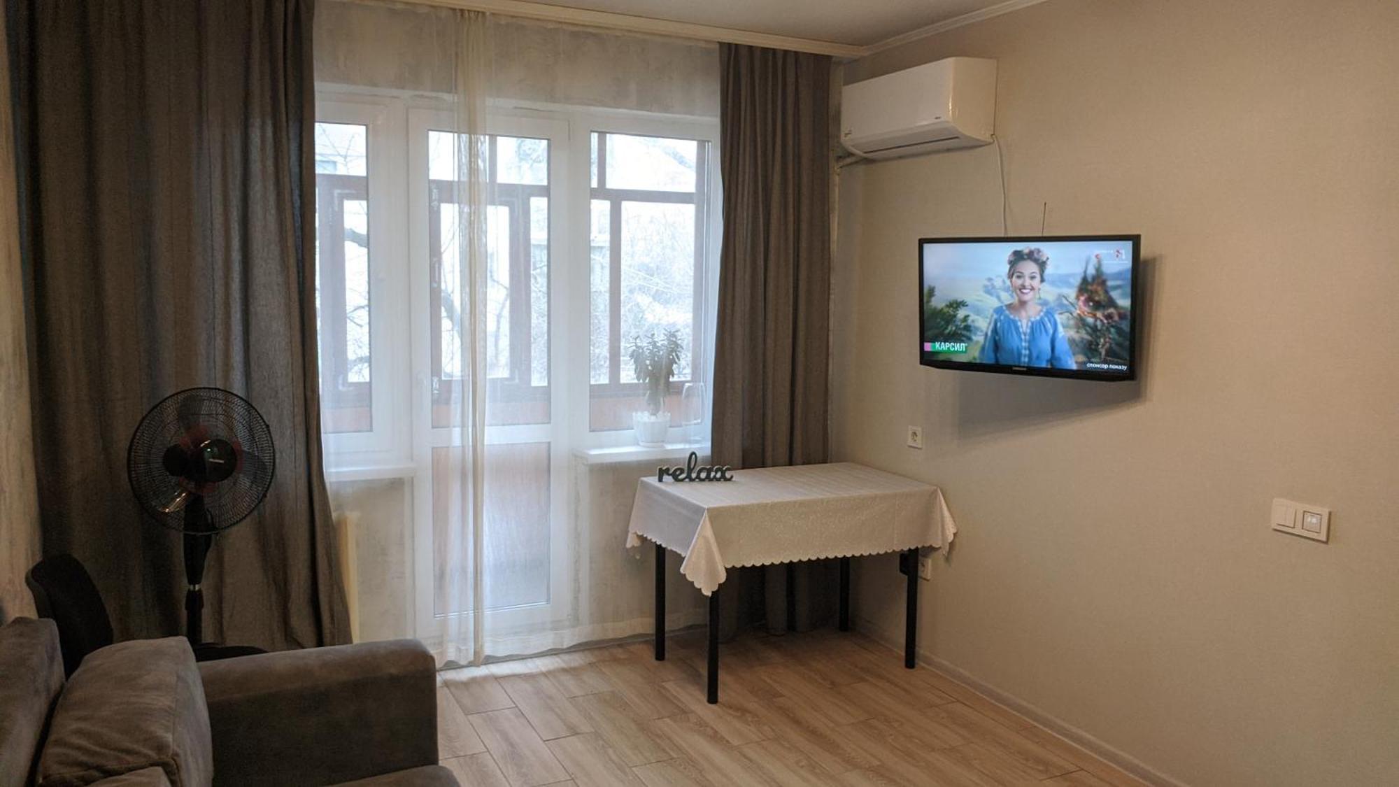 Apartment Near City Center On Peremohy Avenue 46 Csernyihiv Kültér fotó